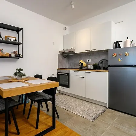 Aspectus Apartmani Divcibare Exterior photo